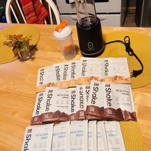 310 All in One shakes with mixer cup and blender